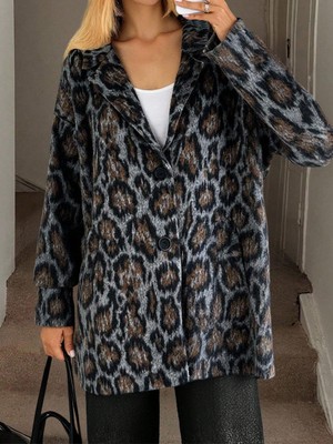 Mass Fashion Kadın Büyük Leopar Desenli Astarlı Kaban