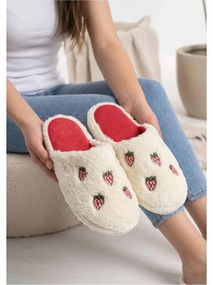 Footfrenzy Kadın Nakışlı Peluş Ev Terliği Kırmızı Iç Tabanlı Sıcak Tutan Şık Çeyiz-Bohça-Ev Terliği - Kırmızı - Çilek