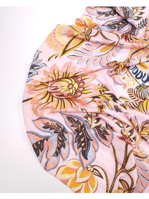 Kumaş Parça %85 Rayon %15 Elastan Ince Esnek Sandy Benzeri Jarse Açık Pembe Üzeri Çiçek Desenli Kumaş Elbiselik & Bluzluk En: 120CM