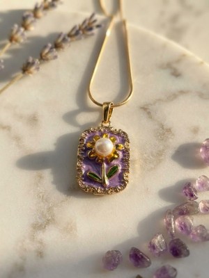 Meneva Aksesuar Vintage Tasarım Lavanta Tonlu Inci ve Çiçek Detaylı Gold Çelik Kolye