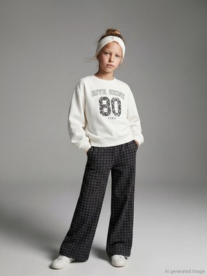 LC Waikiki Lcw Kids Ekru Bisiklet Yaka Kız Çocuk Sweatshirt ve Pantolon