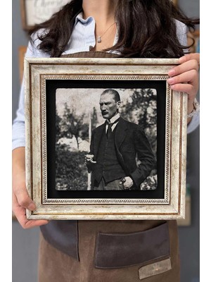 Ayrex Oscar Stone Decor Çerçeveli Tablo Taş Duvar Dekoru 30 x 30 cm Atatürk Sigara Içerken