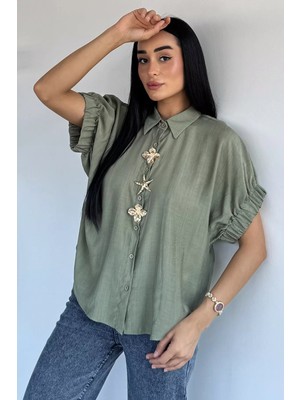 Gülseli Kadın Kol Lastikli Düğme Aksesuarlı Gömlek P-00021775