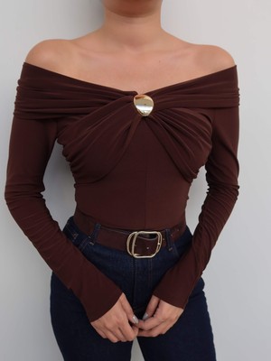 Esra Helvacı Açık Omuz Aksesuarlı Drapeli Bluz E.h Collection