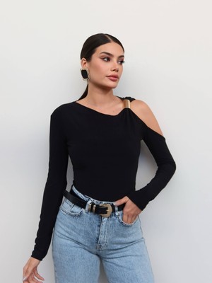 Esra Helvacı Metal Detaylı Asimetrik Bluz E.h Collection
