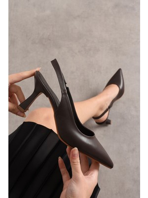 Dabab Shoes Kadın Kahverengi Cilt Sade Arkası Açık Sivri Burun Ince Topuklu Ayakkabı