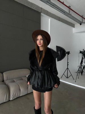 Moda Durağı Yeni Sezon Ithal Deri Jakar Lolita Kemer Detaylı Kürk Siyah