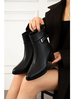 Dabab Shoes Astraya Kadın Siyah Tokalı Topuklu Kısa Konç Şık Kışlık Bot Bootie