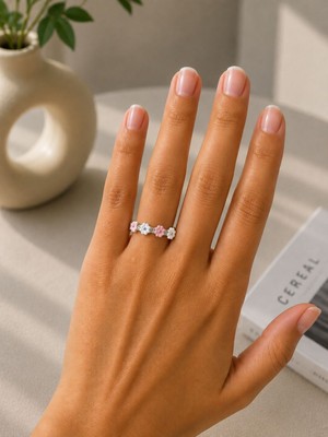 Mare Butik Pembe Beyaz Çiçekli Silver Çelik Yüzük