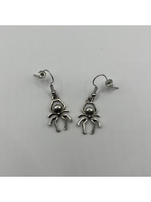 AG23 Tasarım Örümcek Detaylı Silver Gümüş Renkli Gothic Küpe
