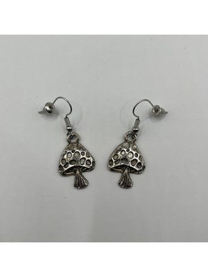 AG23 Tasarım Mantar Detaylı Gothic Küpe