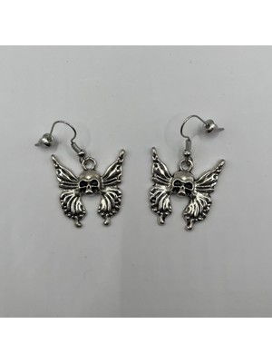 AG23 Tasarım Kuru Kafa Kelebek Detaylı Silver Gümüş Renkli Küpe