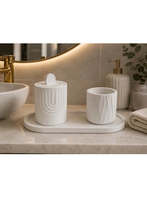 Mikasso Dekoratif Kapaklı Banyo Seti – Tepsi, Kapaklı Kavanoz ve Diş Fırçalık Alçı Beyaz