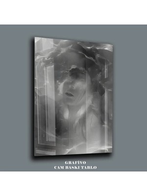 Mgi Design Modern Sanat Tarzı Kadın Portre Desenli Cam Tablo – Premium