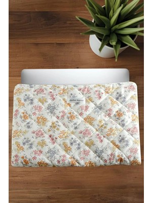 Bijuteri Net Çiçek Desenli Labtop Bilgisayar Çantası 15*16 Inç - Beyaz