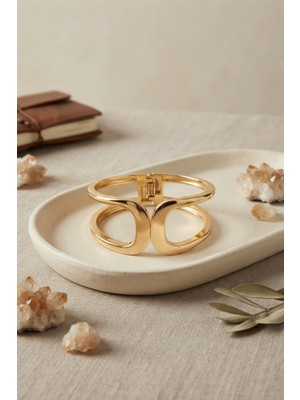 SHC4200 Gold Renk Pirinç Manşet Model Kelepçe Bilezik TJ-BB8867