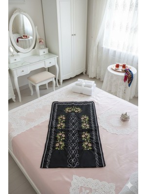 Belirtilmemiş Kanaviçe Işlemeli Etamin Kumaş Tek Seccade - Siyah
