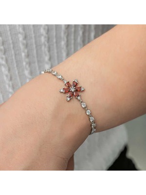 Inure Jewelry Gümüş Kırmızı Lotus Çiçeği Su Yolu Kadın Bileklik
