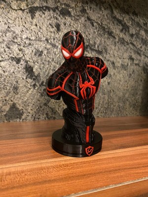 Riva Self Marvel Spider-Man Miles Morales Büstü 13 cm 3 Boyutlu Baskı Dekoratif Figür