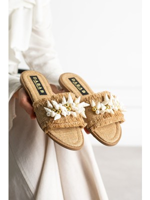 Dabab Shoes Shella Kadın Deniz Kabuğu ve Inci Detaylı Bej Hasır Dokulu Düz Taban Açık Burun Terlik