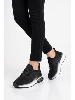 Voyager Beyaz-Siyah Geniş Kalıp Anorak Hafızalı Rahat Tabanlı Kadın Yürüyüş ve Spor Ayakkabı Sneaker B264
