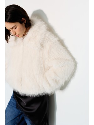 Allbucks Pull & Bear, Kısa Suni Kürk Kaban Ceket ABPNB00013