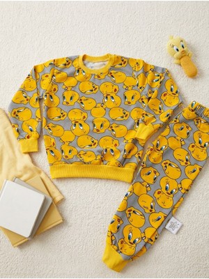 Neşeli ve Renkli: Tweety Baskılı Ikili Çocuk Takım