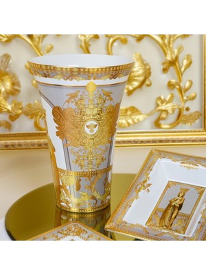 Baci Milano Minerva Altın Desenli Vizon Rengi Vazo D 18 Cm, H 26 cm