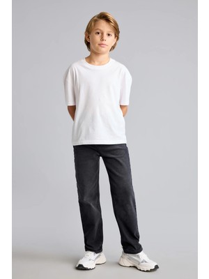 DeFacto Straight Fit Klasik Düz Kesim Jean Pantolon Erkek Çocuk F0454A826AU