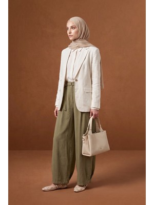 Armine Trend Beli Kemerli Fermuarlı Çift Pileli Bol Kesim Bol Paça Pantolon Haki 26YT214