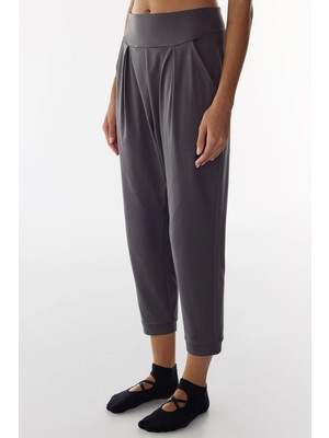 Penti Siyah Wonder Yüksek Destek Fermuarlı Power Zip Front Spor Sütyeni