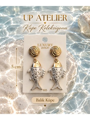 Up Atelier Gold Detaylı Balık Küpe 5cm