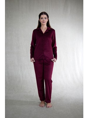 Estiva Kadın Önden Düğmeli Kadife Pijama Takımı
