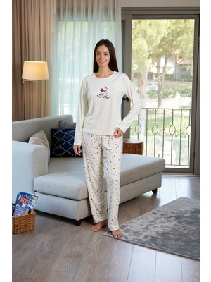 Estiva Kadın Ördek Desenli Krem Rengi Kadife Pijama Takımı