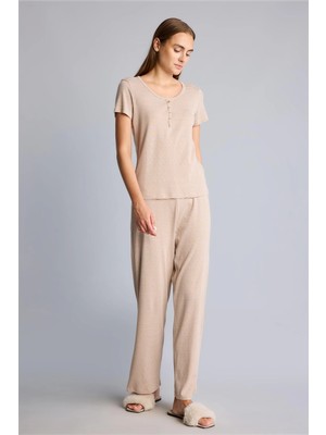 DeFacto Regular Fit Çizgili Düğmeli Kısa Kollu Pijama Takımı F9838AX26AU