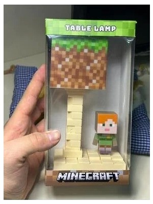Marvielle Minecraft Grass Block ve Alex LED Masa Dekoru ile Eğlence Dolu Ortam - Masa ve Gece Lambası