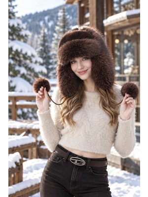 Wearflawless Kadın Peluş Kalpak Kulaklıklı Ponponlu Kışlık Şapka, Kürk Görünümlü Rus Kalpağı, Trend Kalpak
