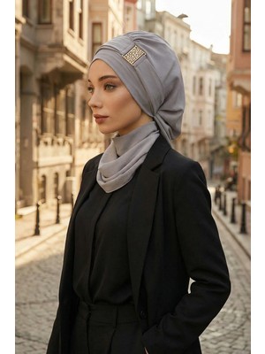 Aisha's Design Dekolte Kapatabilen Gold Aksesuarlı Hazır Türban,Gri,HT-11A