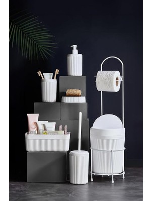 Bemy Ticaret Parça Beyaz Banyo Seti Metal Stantlı Kovalı Wc Kağıtlık Kozmetik Kutusu Diş Fırçalık ve Sabunlukla