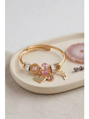 Marsilyan Kalp Model Gold Renk Pembe Charmlı Bileklik TJ-BB8670