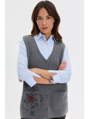 Desen Triko Kadın V Yaka Çapraz Desenli Kısa Yün Yelek Füme