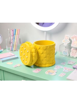 3D Baskı Kabartma Kalp Desenli Kapaklı Kalemlik - Masaüstü Organizer - Sarı