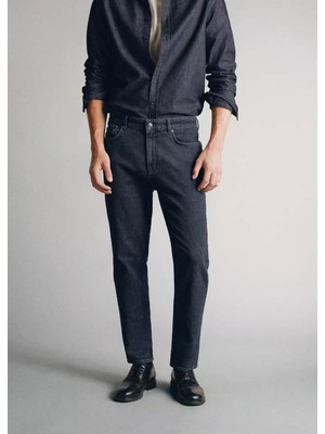 Mango Italya’da Üretilen Tapered Fit Candiani Kumaşlı Jeans