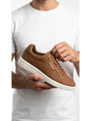 Guess Erkek Sneaker Ayakkabı Bağcıklı Monogram Desenli Kalın Taban Günlük Şık Spor Model Yujen3 FMTYUJSUE12