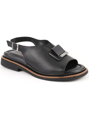 Libero L031.26107627 Hakiki Deri Geometrik Metal Tokalı Düz Kalın Taban Slingback Comfort Kadın Sandalet