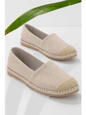 Bambi K011250100 Bej Kadın Espadril Düz Tabanlı Konforlu Tasarım ile Şıklığı Yakalayın
