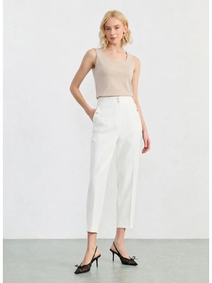 Selen Beyaz Kadın Boru Paça Pantolon 26YSL5624