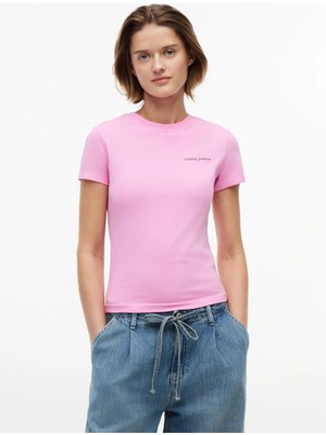 Tommy Jeans Pembe Kadın Bisiklet Yaka Baskılı T-Shirt DW0DW23479TOU