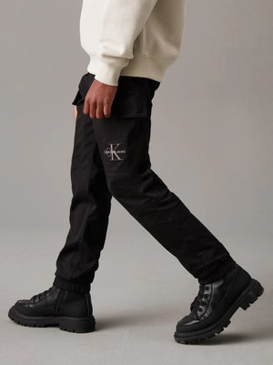 Calvin Klein Erkek Siyah Calvin Klein Essentıal Woven Cargo Siyah Çocuk Kargo Pantolon