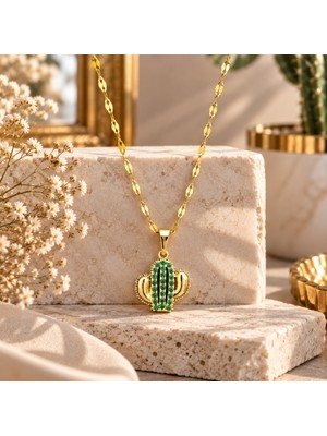 Lia Charm Yeşil Zirkon Taş Detaylı Kaktüs Figürlü Gold Kadın Kolye